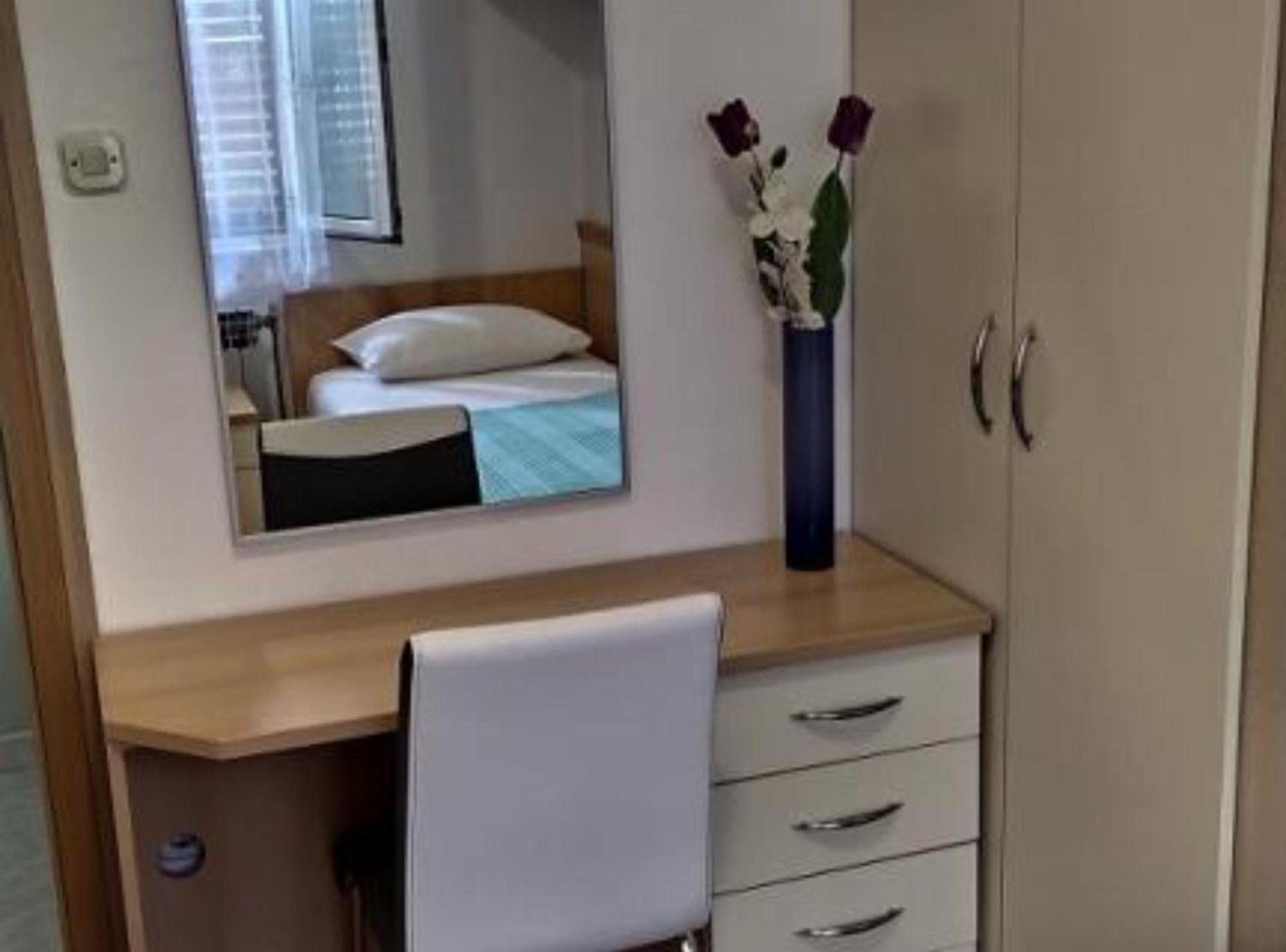 Apartments Roscic Podgora Ngoại thất bức ảnh